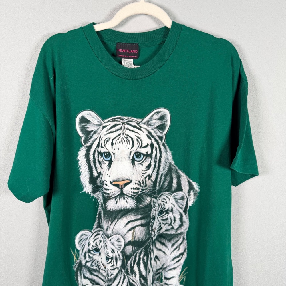Heartland White Tiger Cubs Family Graphic Sleep T-Shirt Green OSFA Womens